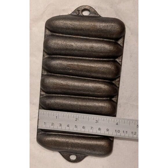 Cast Iron Cornbread Pan 6 Slot Vintage miniature number 3 - Picture 5 of 13